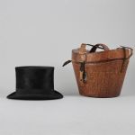 1653 7018 Hög hatt i ask